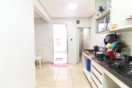 Casa à venda com 33m², 4 quartos e 1 vaga Casa à venda com 33m², 4 quartos e 1 vagaCozinha 2