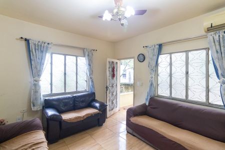 Casa para alugar com 120m², 2 quartos e sem vaga Casa para alugar com 120m², 2 quartos e sem vagaSala