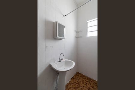 Casa à venda com 100m², 3 quartos e 2 vagas Casa à venda com 100m², 3 quartos e 2 vagasBanheiro 1