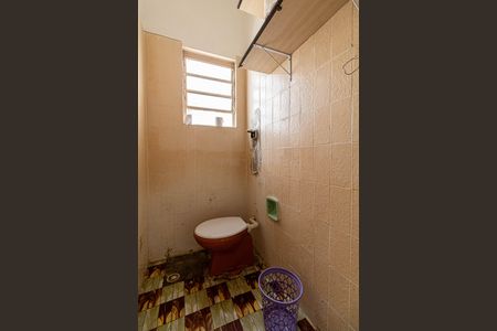 Casa à venda com 100m², 3 quartos e 2 vagas Casa à venda com 100m², 3 quartos e 2 vagasBanheiro 2