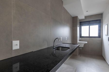 Cozinha de apartamento à venda com 1 quarto, 56m² em Lourdes, Belo Horizonte