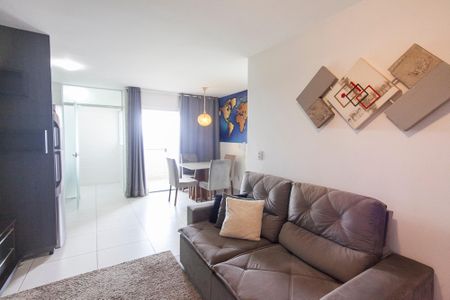 Sala de apartamento para alugar com 2 quartos, 60m² em Gávea, Uberlândia