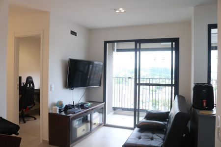 Sala de apartamento para alugar com 3 quartos, 67m² em Vila Anastácio, São Paulo