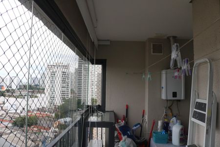 Varanda de apartamento para alugar com 3 quartos, 67m² em Vila Anastácio, São Paulo
