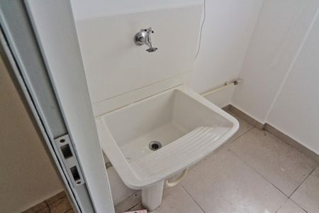 Apartamento para alugar com 40m², 2 quartos e 1 vagaÁrea de Serviço