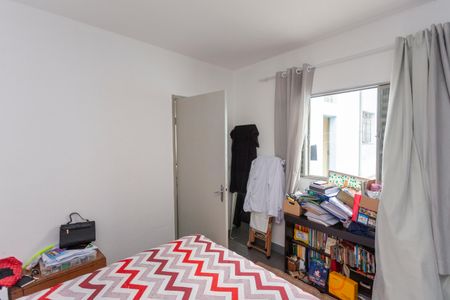 Casa à venda com 303m², 3 quartos e 3 vagasQuarto - Casa 2