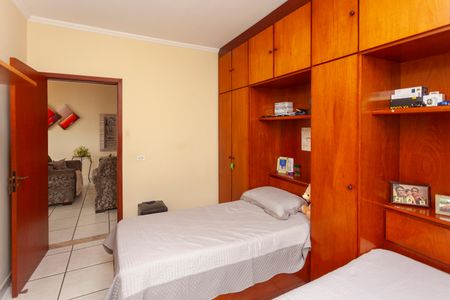 Casa à venda com 303m², 3 quartos e 3 vagasQuarto 2