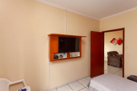 Casa à venda com 303m², 3 quartos e 3 vagasQuarto 2