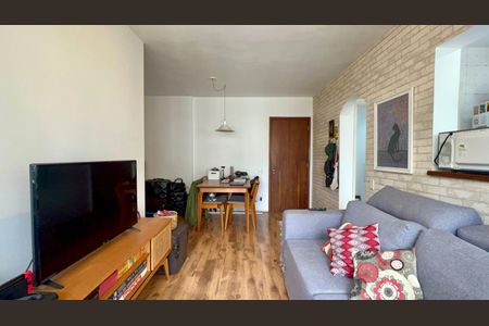 Apartamento à venda com 61m², 2 quartos e 1 vagaSala de TV