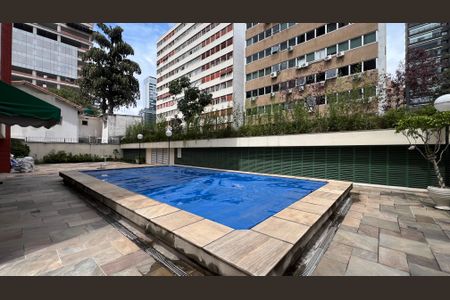 Apartamento à venda com 61m², 2 quartos e 1 vagaPiscina