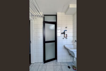 Apartamento à venda com 83m², 3 quartos e 2 vagas Apartamento à venda com 83m², 3 quartos e 2 vagasÁrea de Serviço