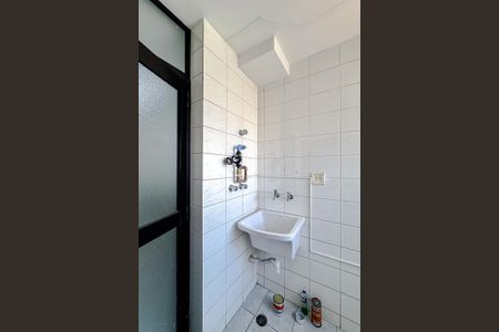 Apartamento à venda com 83m², 3 quartos e 2 vagas Apartamento à venda com 83m², 3 quartos e 2 vagasÁrea de Serviço