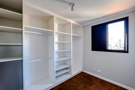 Apartamento à venda com 83m², 3 quartos e 2 vagas Apartamento à venda com 83m², 3 quartos e 2 vagasQuarto 2