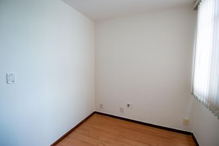 Apartamento à venda com 86m², 3 quartos e 1 vagaQuarto 2