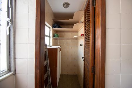 Apartamento à venda com 86m², 3 quartos e 1 vagaÁrea de Serviço