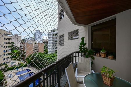 Varanda de apartamento à venda com 4 quartos, 227m² em Vila Morumbi, São Paulo