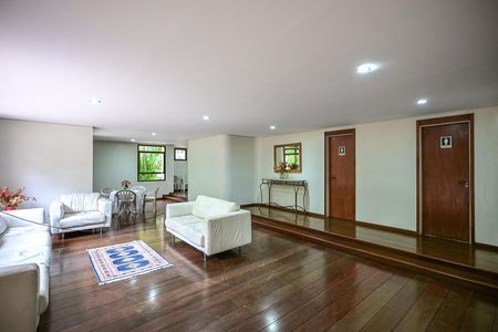 Apartamento à venda com 227m², 4 quartos e 4 vagasSalão de Festa