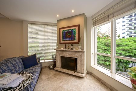 Apartamento à venda com 227m², 4 quartos e 4 vagasSala