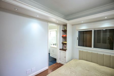 Apartamento à venda com 227m², 4 quartos e 4 vagasSuíte 1