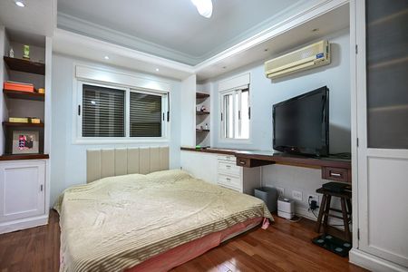 Apartamento à venda com 227m², 4 quartos e 4 vagasSuíte 1