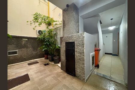 Apartamento para alugar com 80m², 2 quartos e sem vagaPortaria