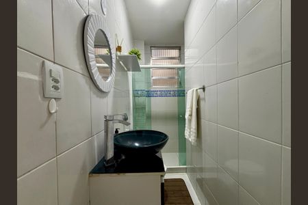 Apartamento para alugar com 80m², 2 quartos e sem vagaBanheiro social