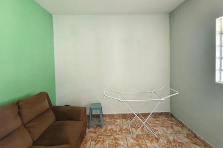 Casa à venda com 200m², 2 quartos e 4 vagasCasa 2- Sala