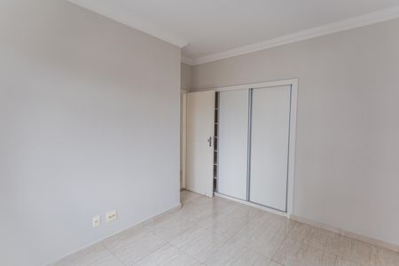 Apartamento para alugar com 60m², 2 quartos e 1 vagaQuarto 2