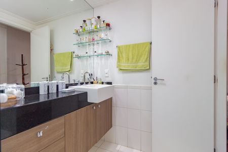 Apartamento para alugar com 126m², 4 quartos e 2 vagasBanheiro - Suíte