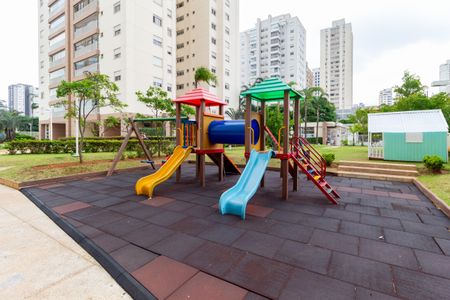 Apartamento para alugar com 126m², 4 quartos e 2 vagasPlayground