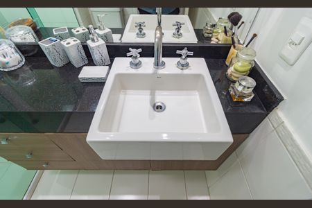 Apartamento para alugar com 126m², 4 quartos e 2 vagasDetalhe Banheiro - Suíte