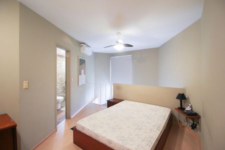 Suíte  de apartamento à venda com 1 quarto, 47m² em Moema, São Paulo
