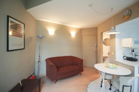 Sala de apartamento à venda com 1 quarto, 47m² em Moema, São Paulo