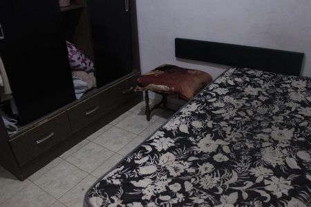 Casa à venda com 215m², 4 quartos e 3 vagasQuarto 2