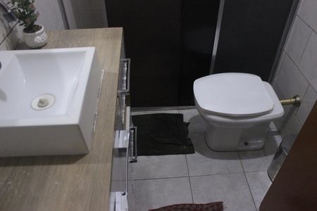 Casa à venda com 215m², 4 quartos e 3 vagasBanheiro 3