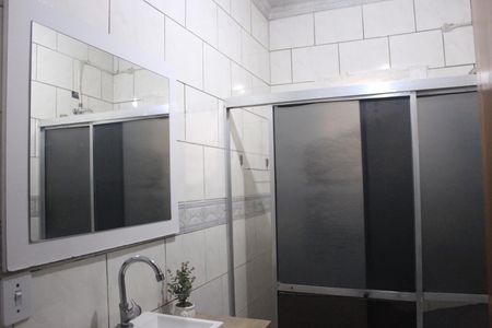 Casa à venda com 215m², 4 quartos e 3 vagasBanheiro 3