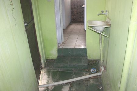 Casa à venda com 215m², 4 quartos e 3 vagasBanheiro 2