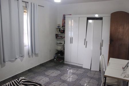 Casa à venda com 215m², 4 quartos e 3 vagasQuarto 1