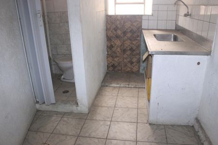 Casa à venda com 215m², 4 quartos e 3 vagasBanheiro 2