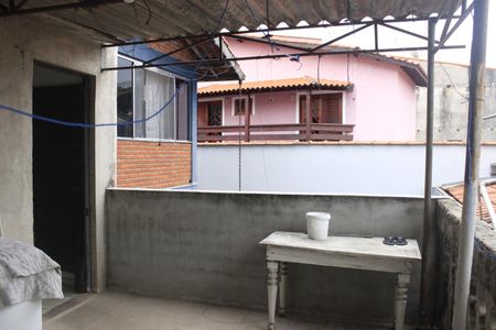 Casa à venda com 215m², 4 quartos e 3 vagasVaranda e lavanderia 1