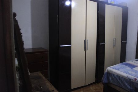 Casa à venda com 215m², 4 quartos e 3 vagasQuarto 3