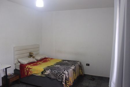 Casa à venda com 215m², 4 quartos e 3 vagasQuarto 1