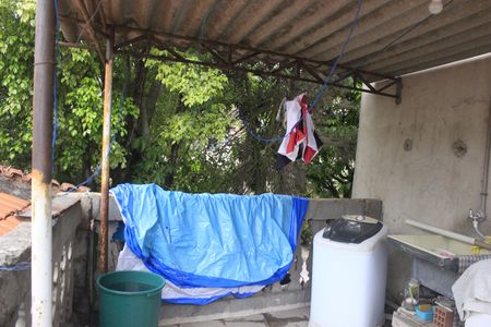 Casa à venda com 215m², 4 quartos e 3 vagasVaranda e lavanderia 1