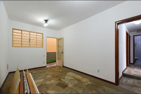 Sala  de casa para alugar com 2 quartos, 90m² em São Pedro, Belo Horizonte