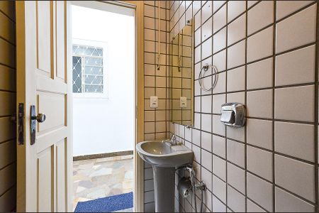 Casa para alugar com 90m², 2 quartos e sem vagaBanheiro 2