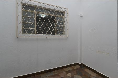 Casa para alugar com 90m², 2 quartos e sem vagaQuarto Externo