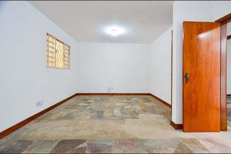 Casa para alugar com 90m², 2 quartos e sem vagaQuarto 1