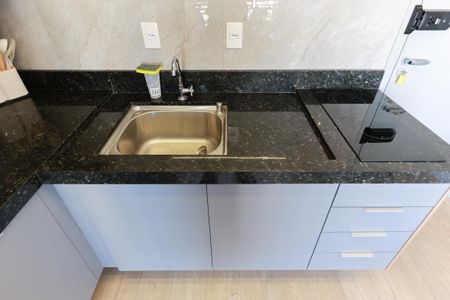 Studio à venda com 28m², 1 quarto e sem vaga Studio à venda com 28m², 1 quarto e sem vagaCozinha