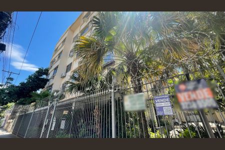 Apartamento à venda com 50m², 1 quarto e 1 vaga Apartamento à venda com 50m², 1 quarto e 1 vagaFachada