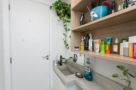 Apartamento para alugar com 42m², 2 quartos e sem vagaBanheiro 